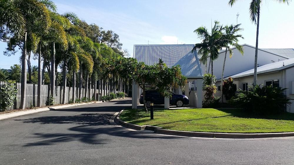 Titree Village Holiday Apartments Port Douglas Exterior foto